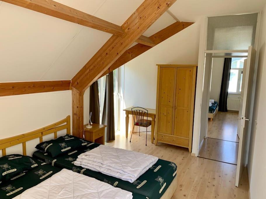 Groot Direct Aan Het Zeeuwse Holiday home Kamperland